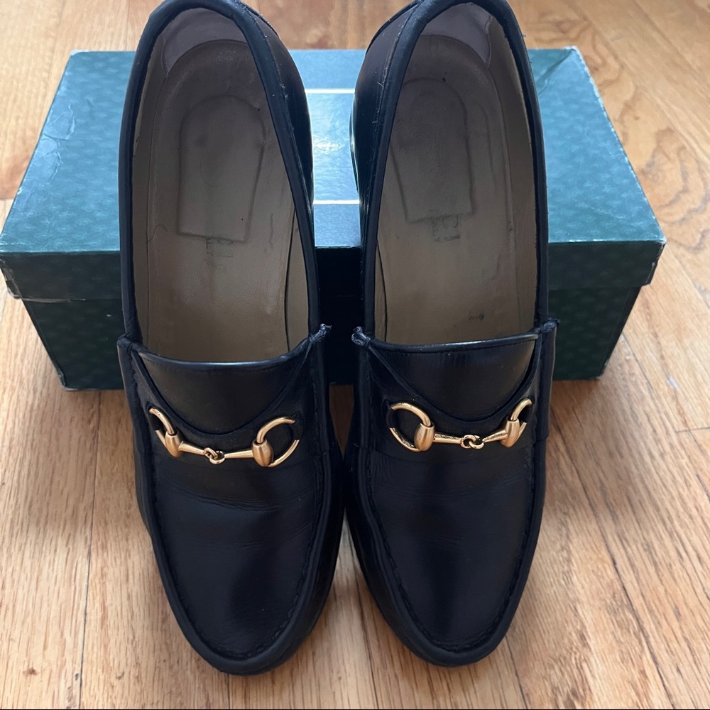 GUCCI leather moccasin loafers